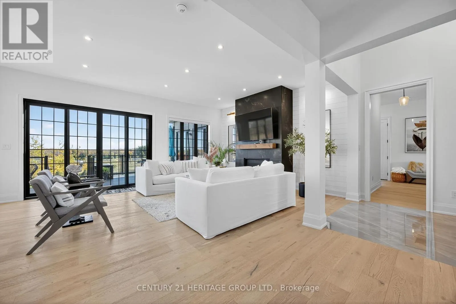 7 CALDWELL DRIVE