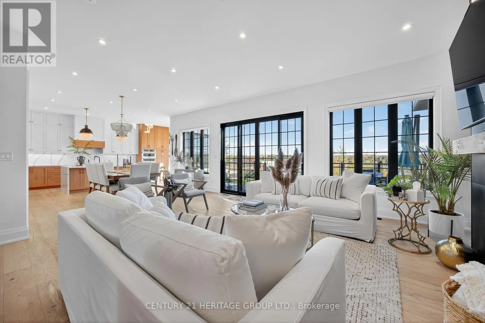 7 CALDWELL DRIVE