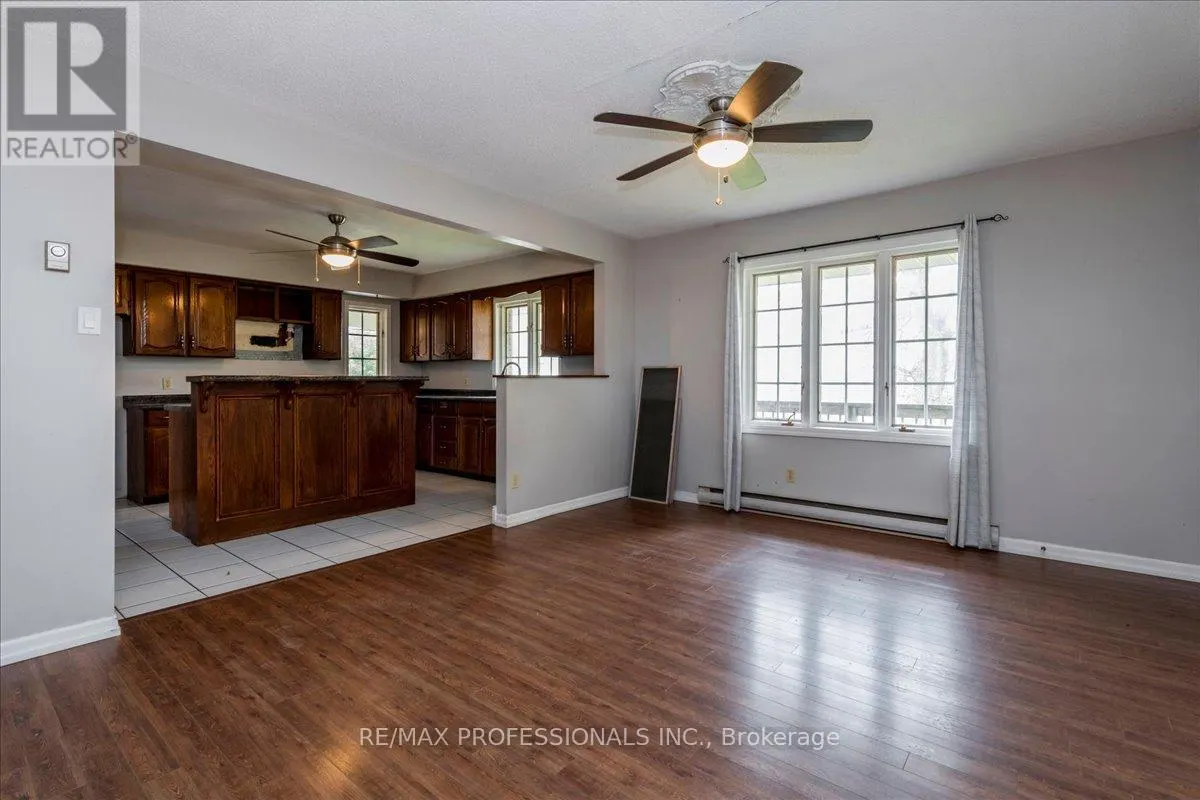 100 TINY FLOS TOWNLINE