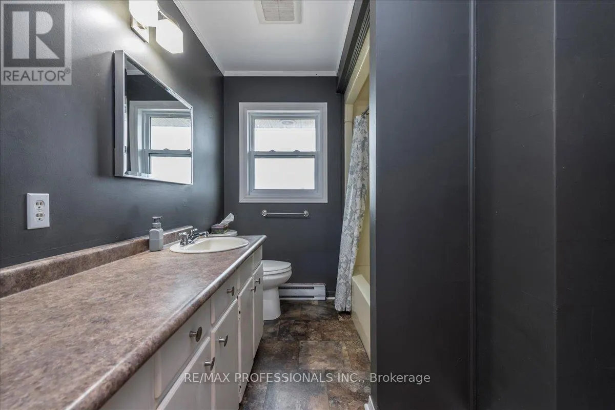 100 TINY FLOS TOWNLINE