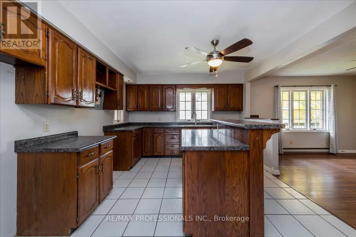 100 TINY FLOS TOWNLINE