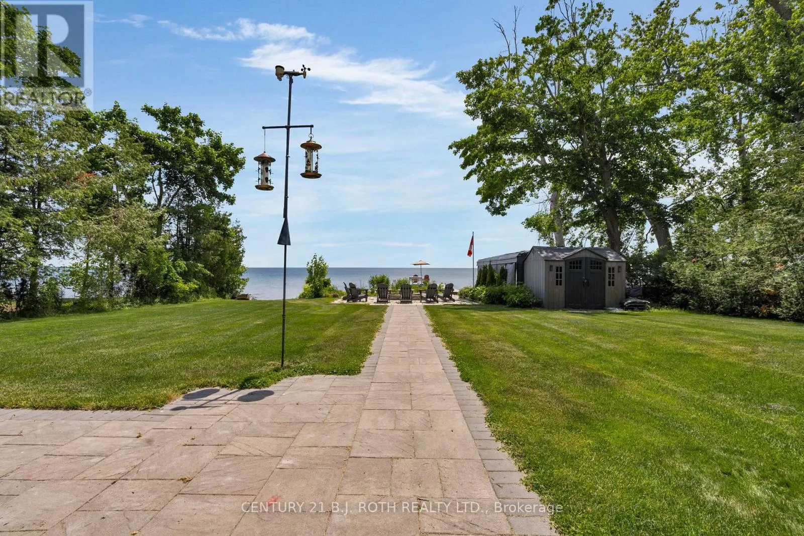 95 LAKESHORE ROAD E