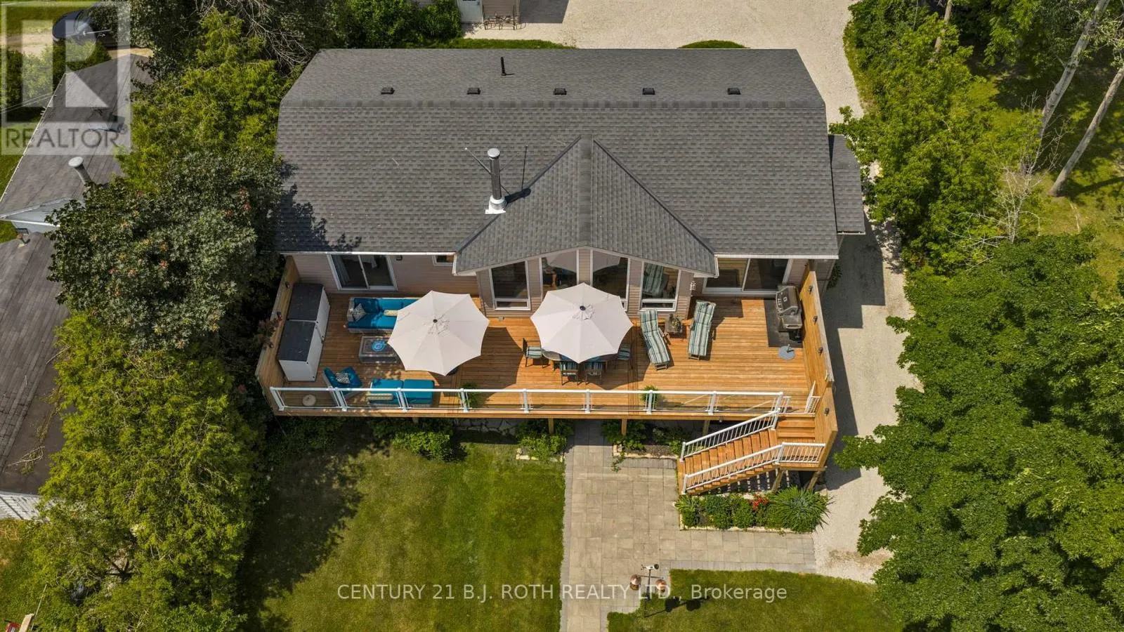 95 LAKESHORE ROAD E