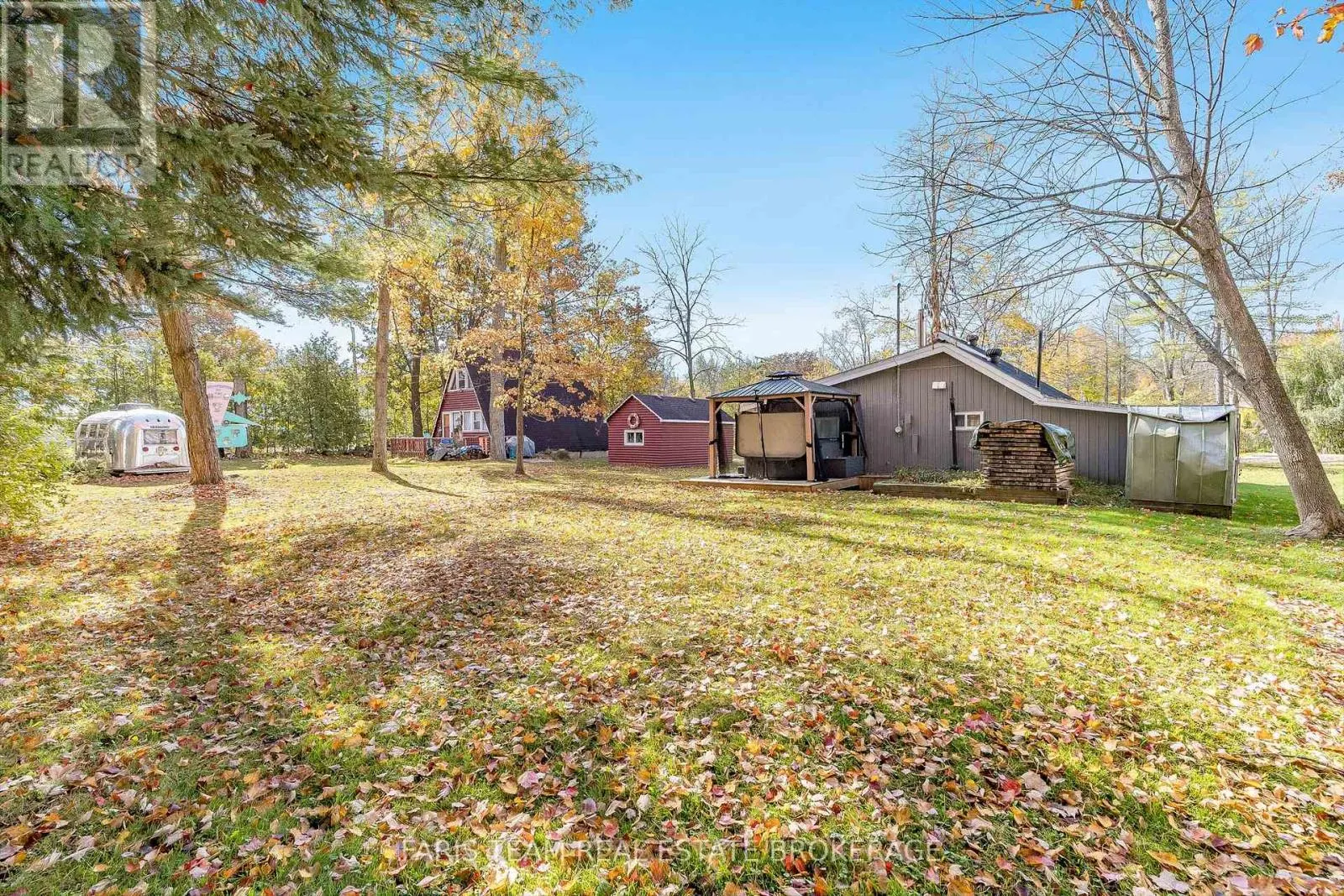53 PLAYFAIR DRIVE