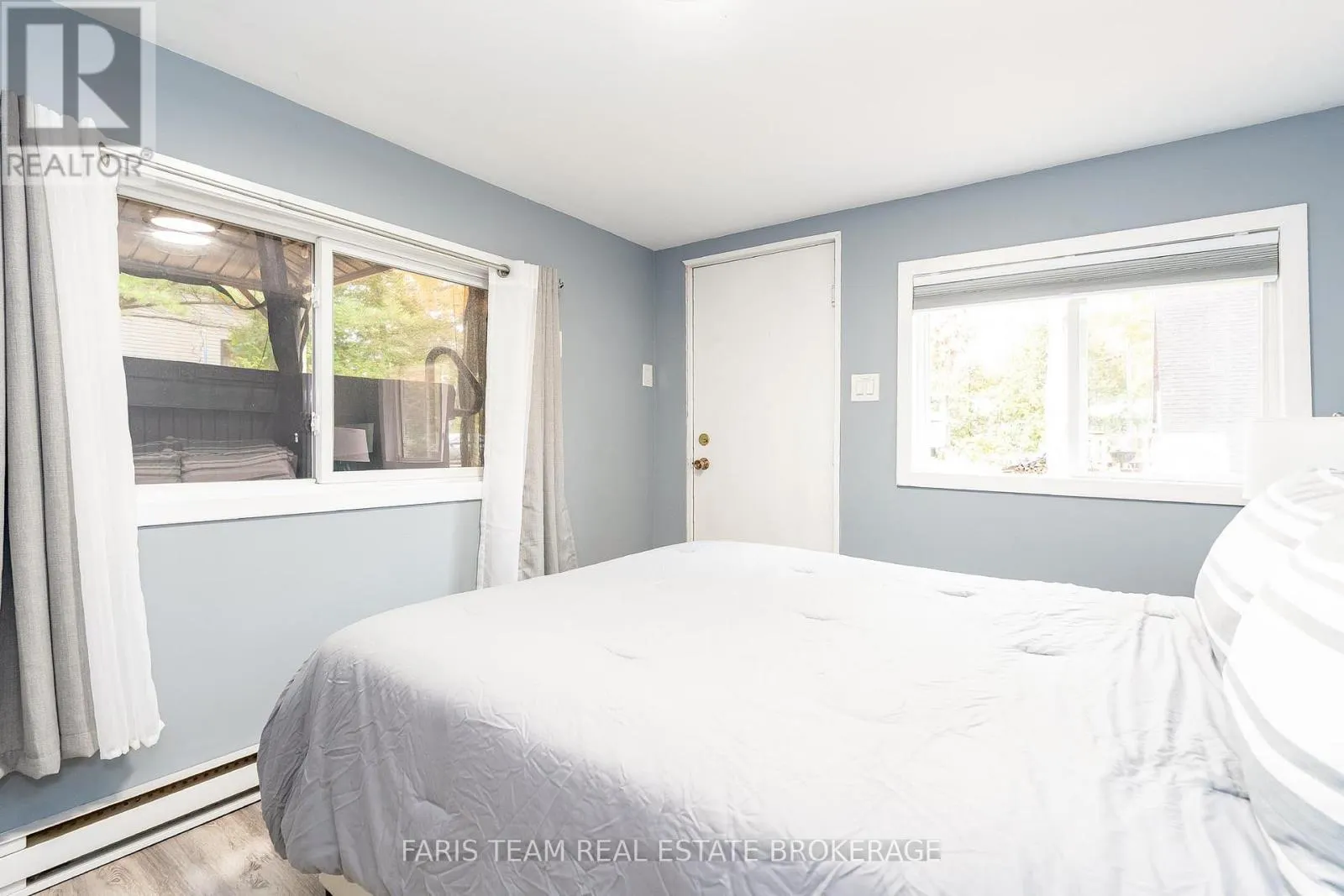 53 PLAYFAIR DRIVE