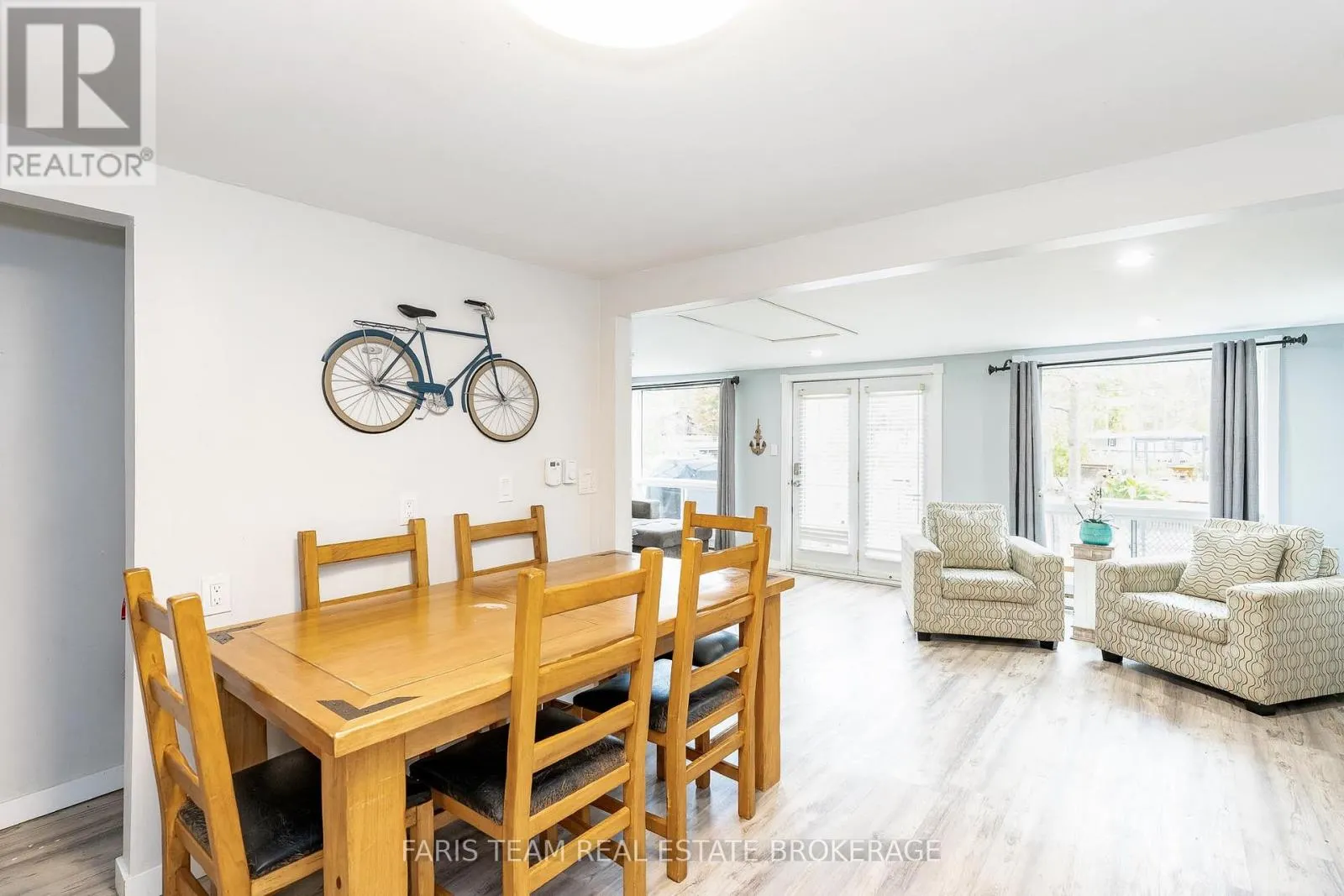 53 PLAYFAIR DRIVE