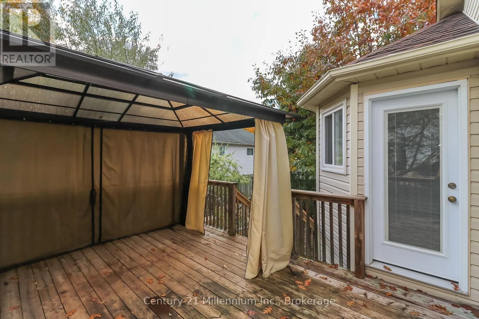 71 DONALD CRESCENT
