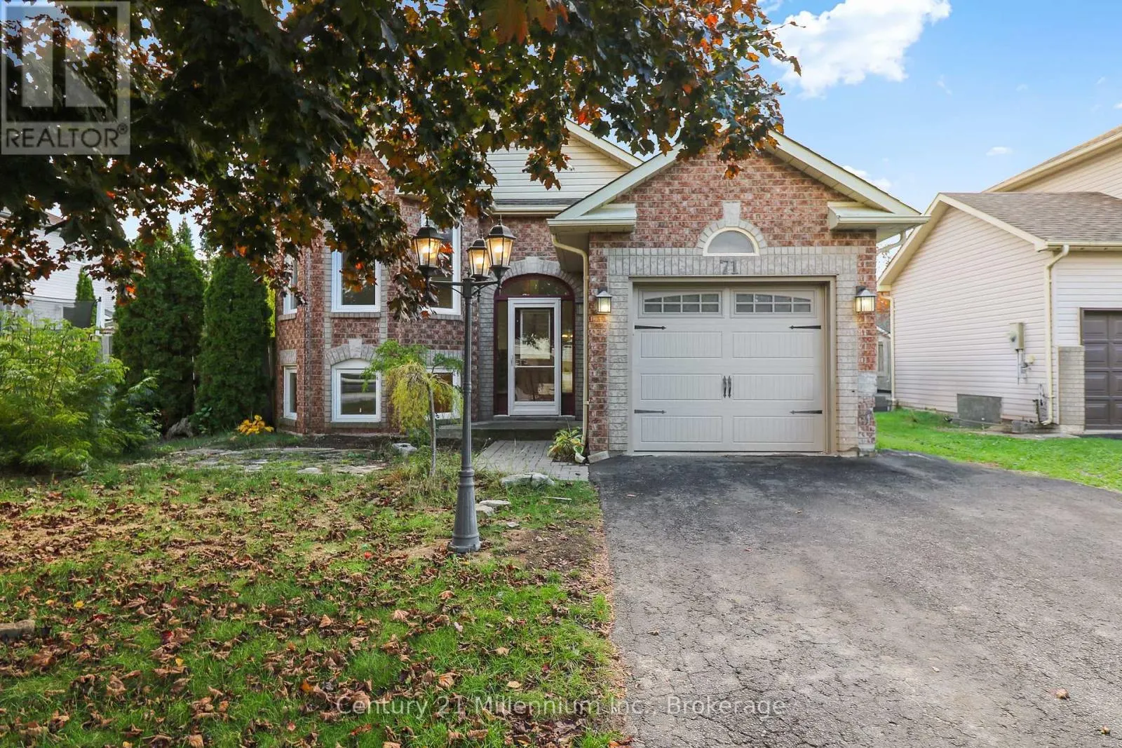 71 DONALD CRESCENT
