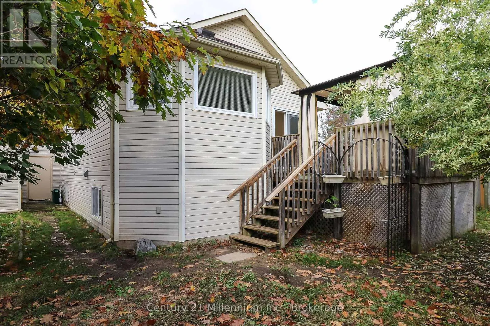 71 DONALD CRESCENT