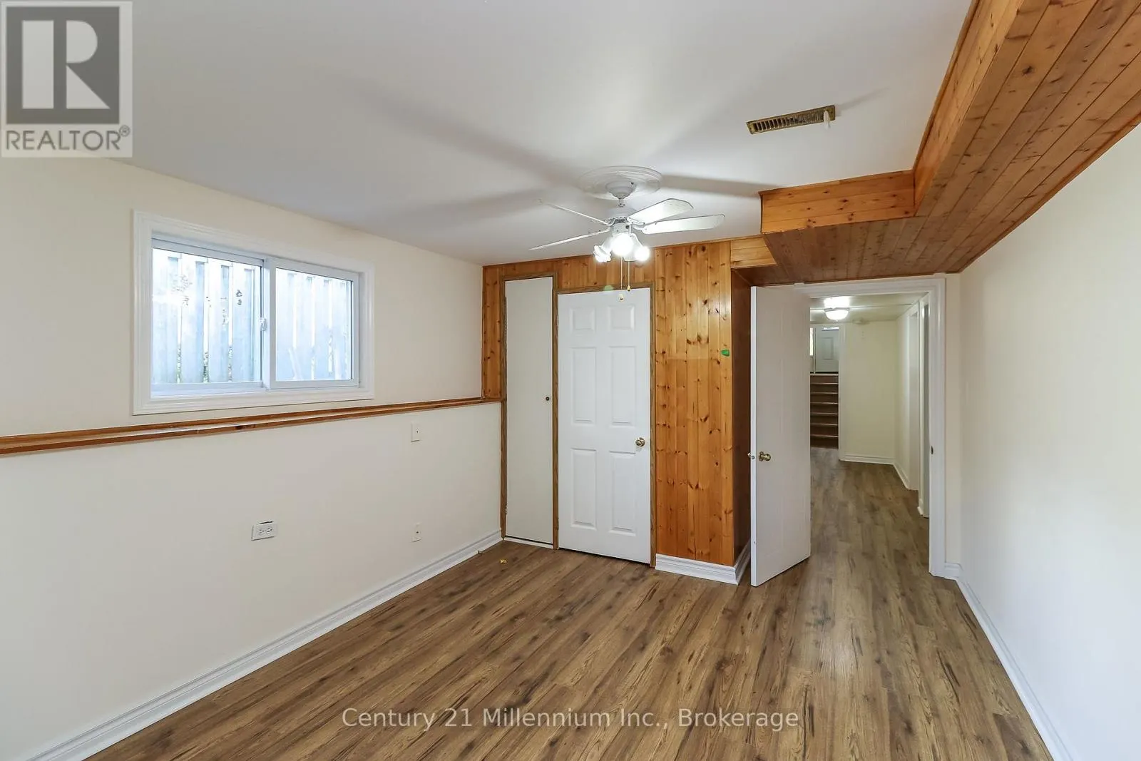 71 DONALD CRESCENT