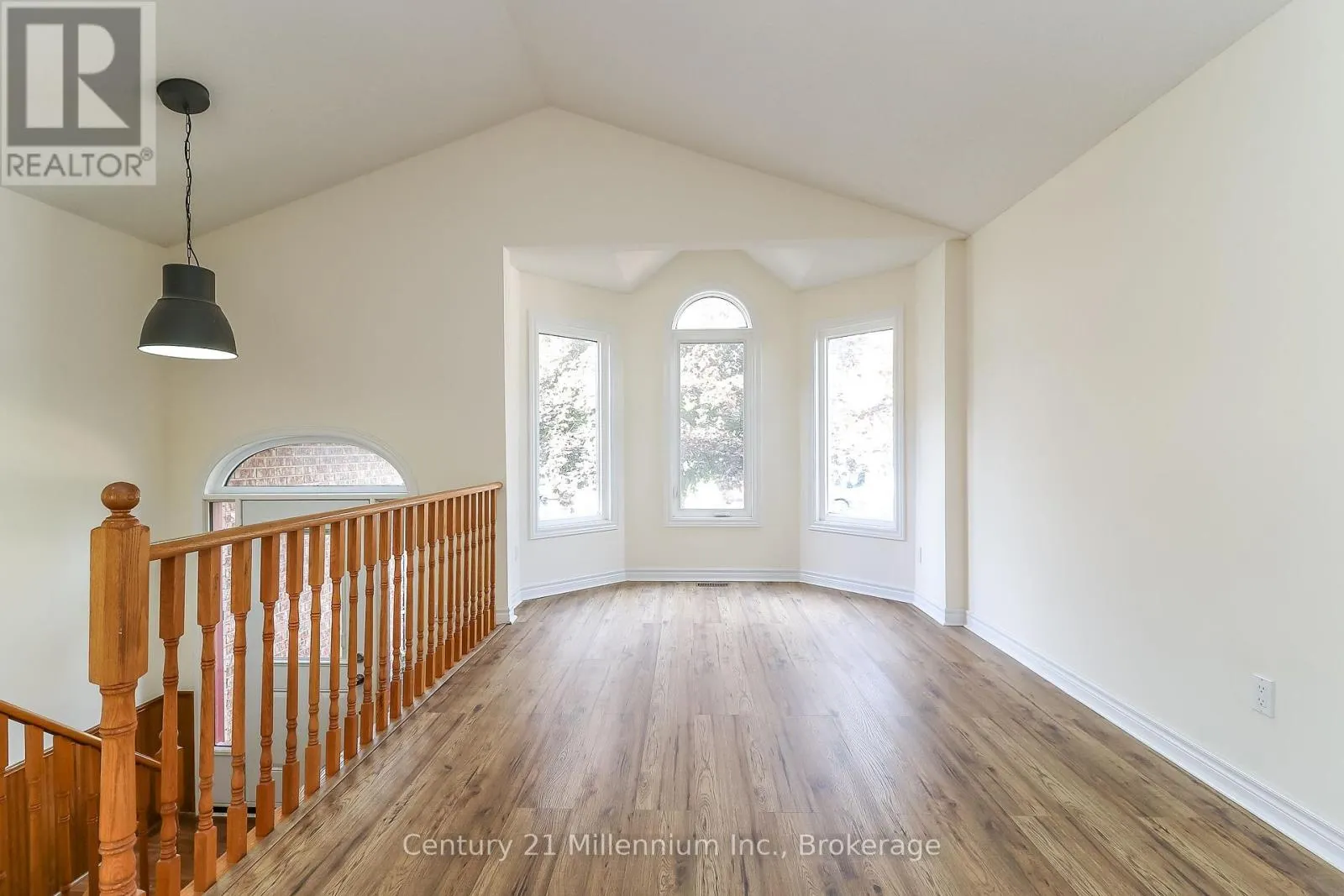 71 DONALD CRESCENT