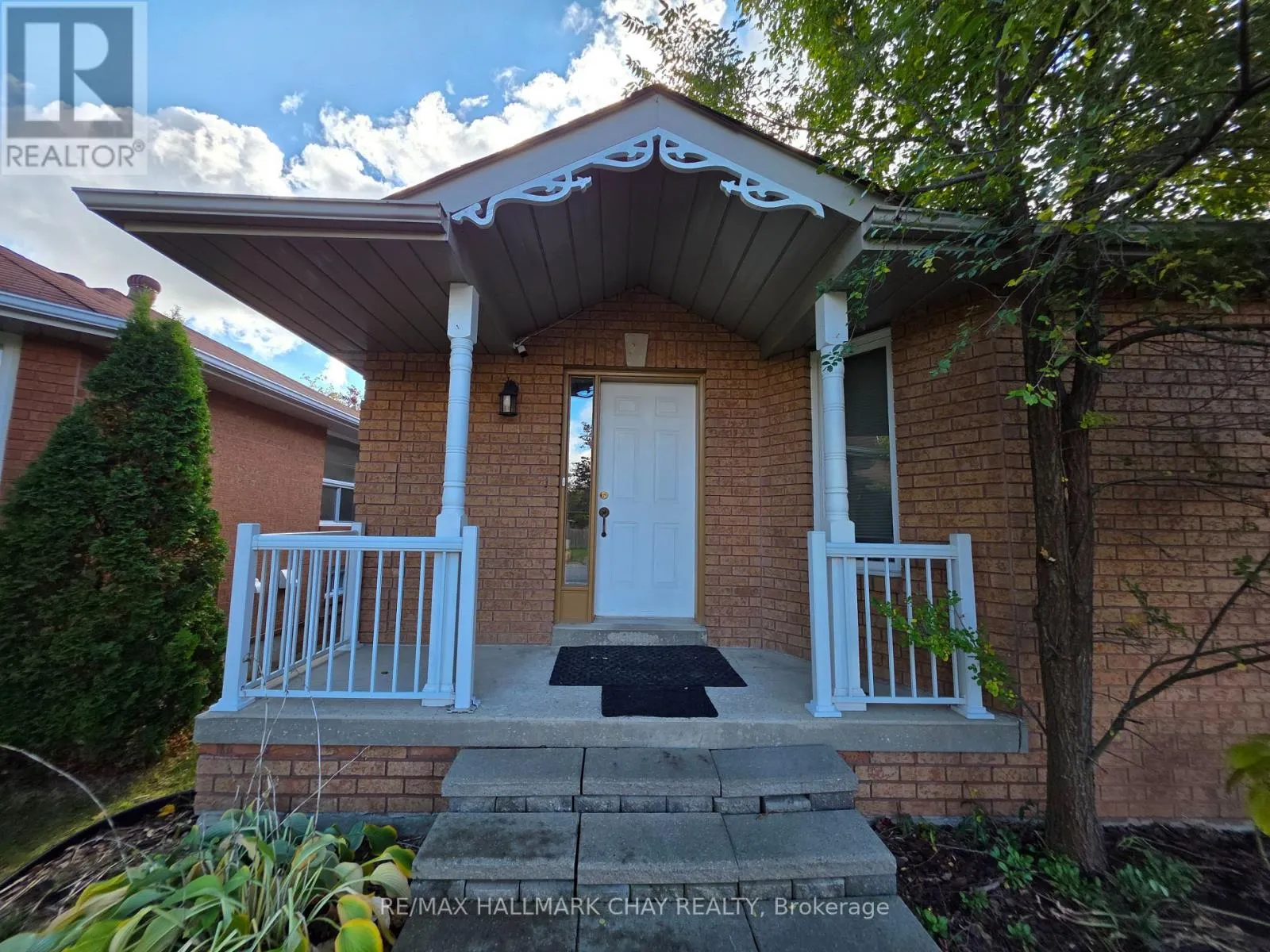 199 LIVINGSTONE STREET W