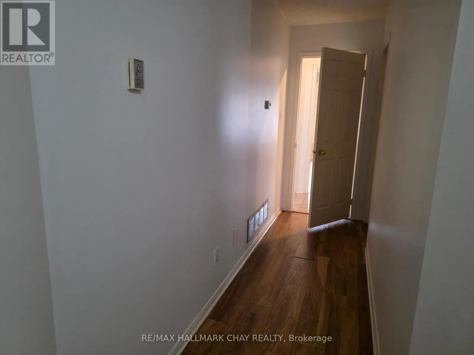 199 LIVINGSTONE STREET W