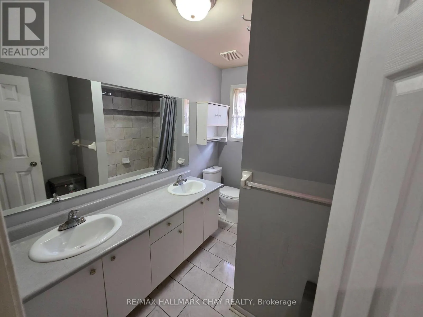 199 LIVINGSTONE STREET W