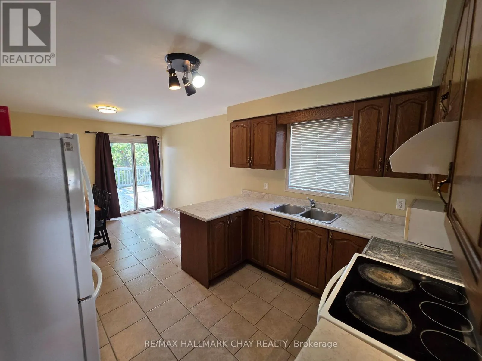 199 LIVINGSTONE STREET W