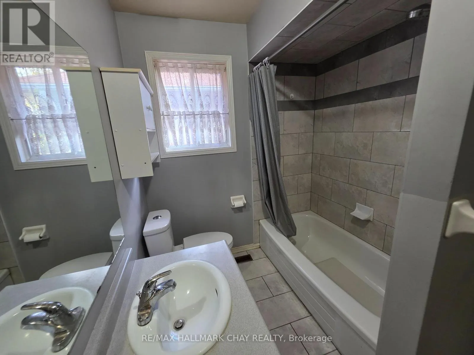 199 LIVINGSTONE STREET W
