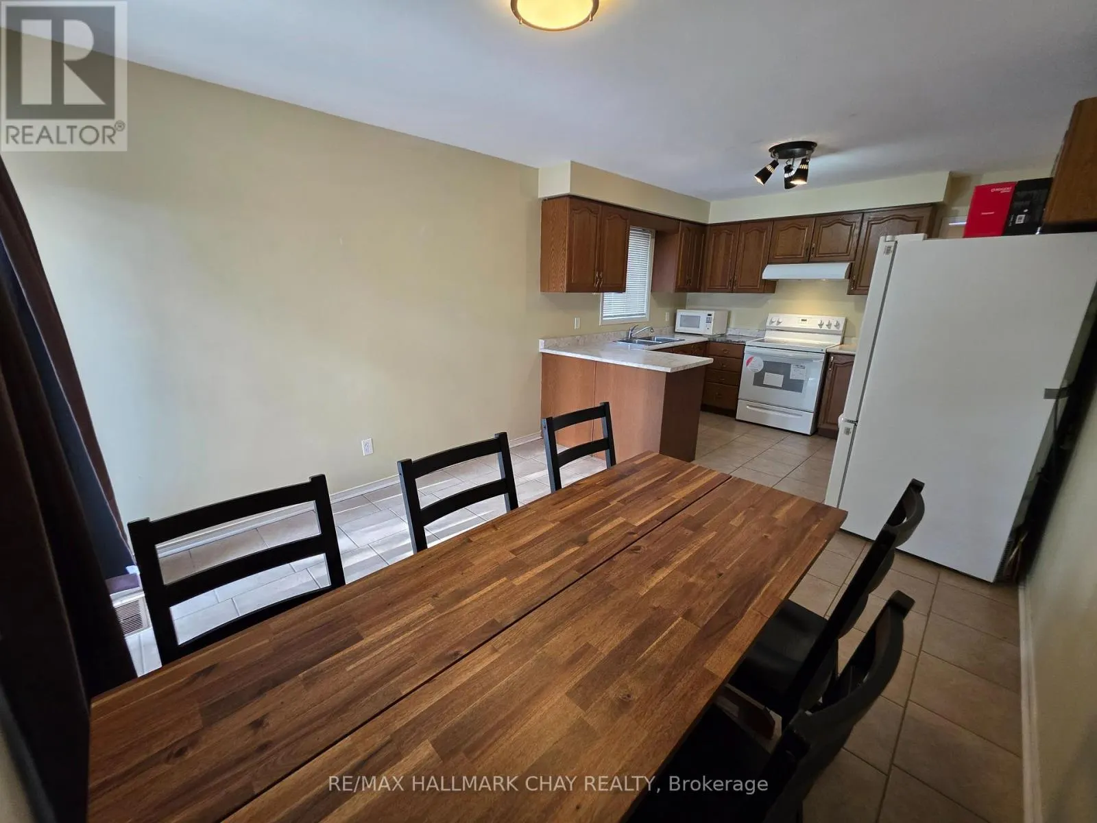 199 LIVINGSTONE STREET W