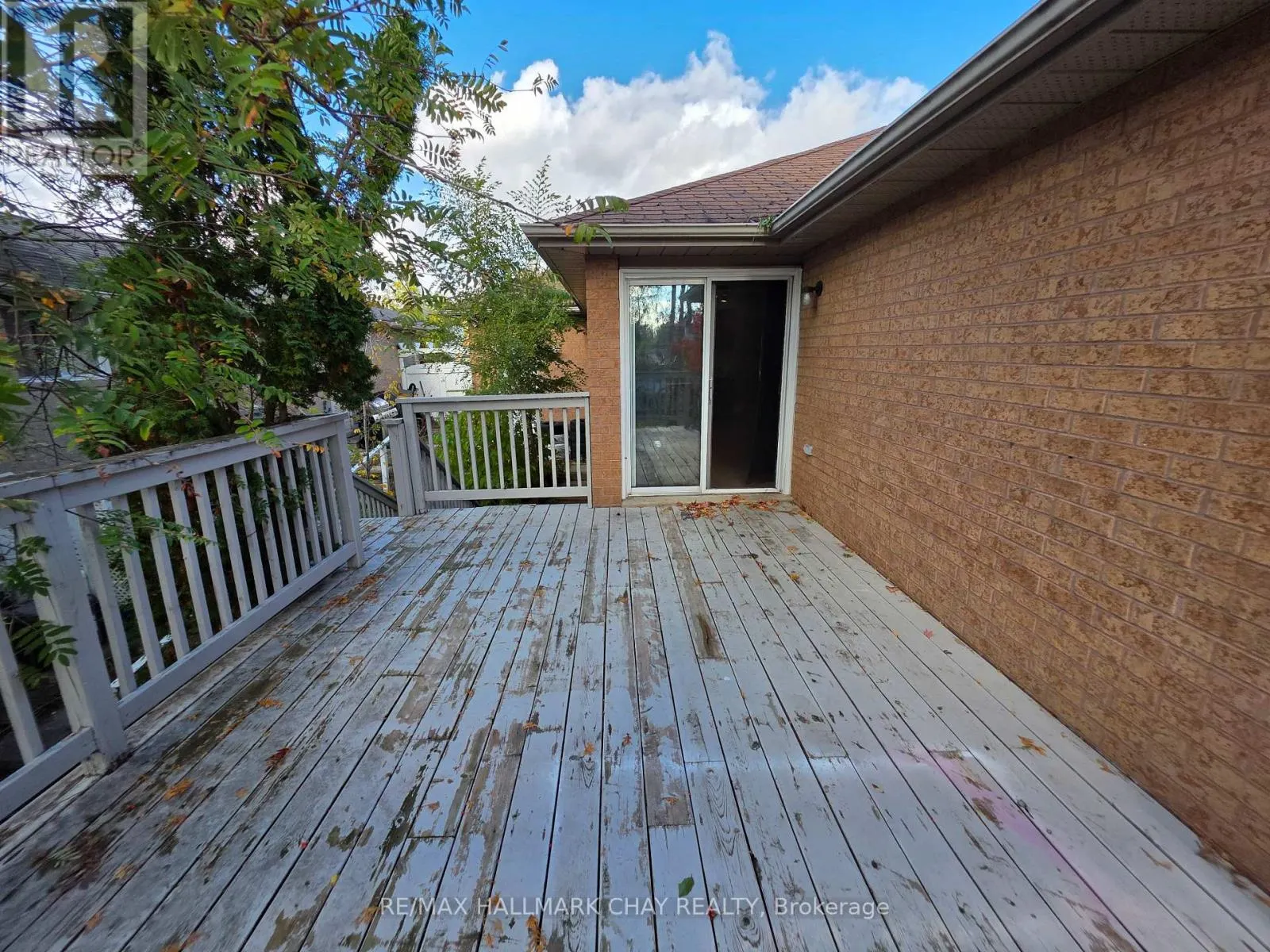 199 LIVINGSTONE STREET W
