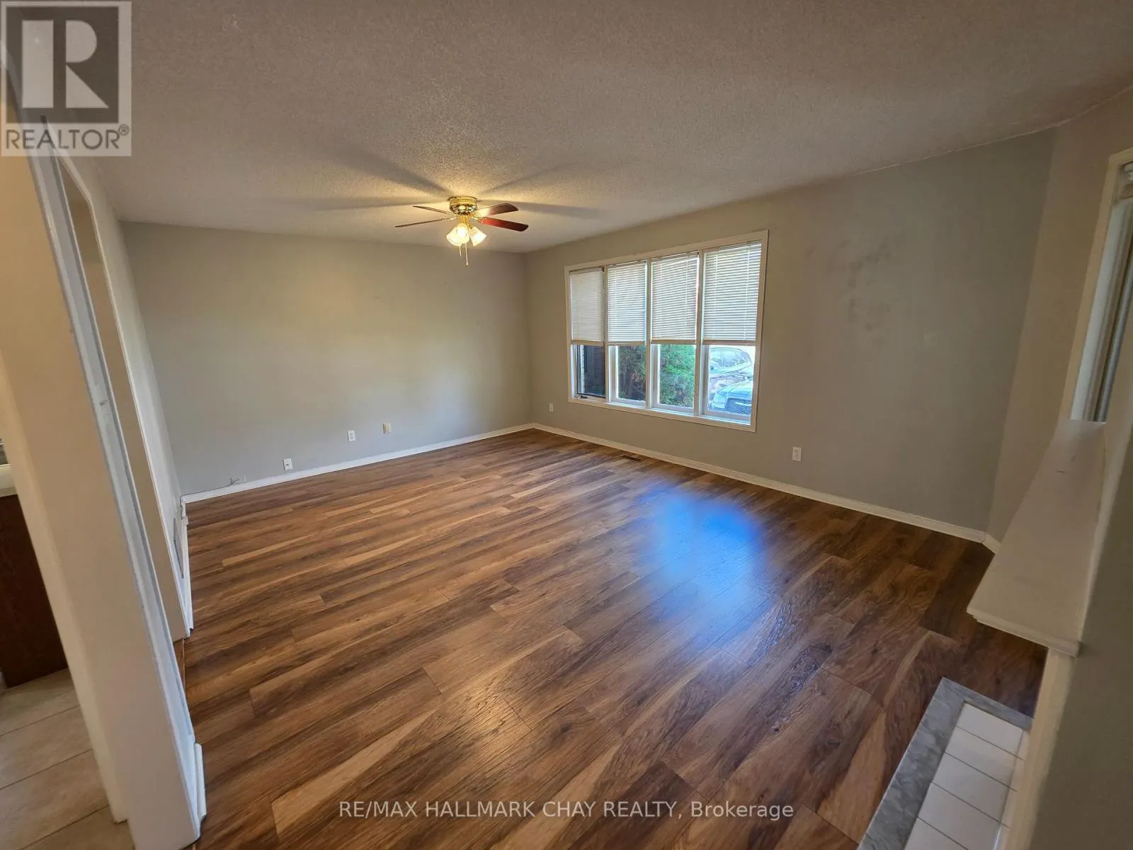 199 LIVINGSTONE STREET W