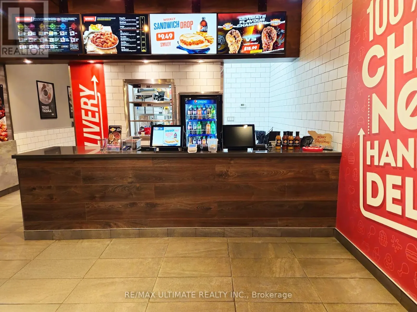 279 YONGE STREET