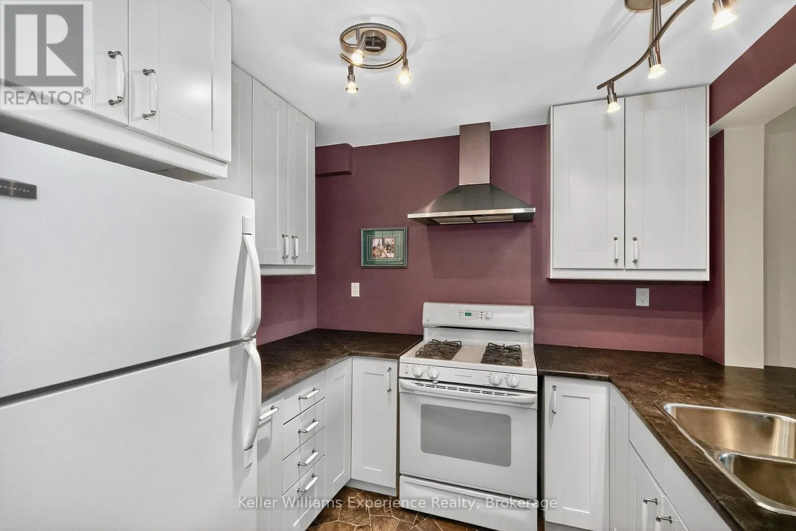 56 - 778 WILLIAM STREET, #56