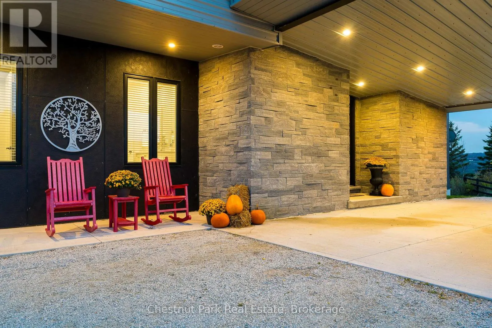 2642 FAIRGROUNDS ROAD S