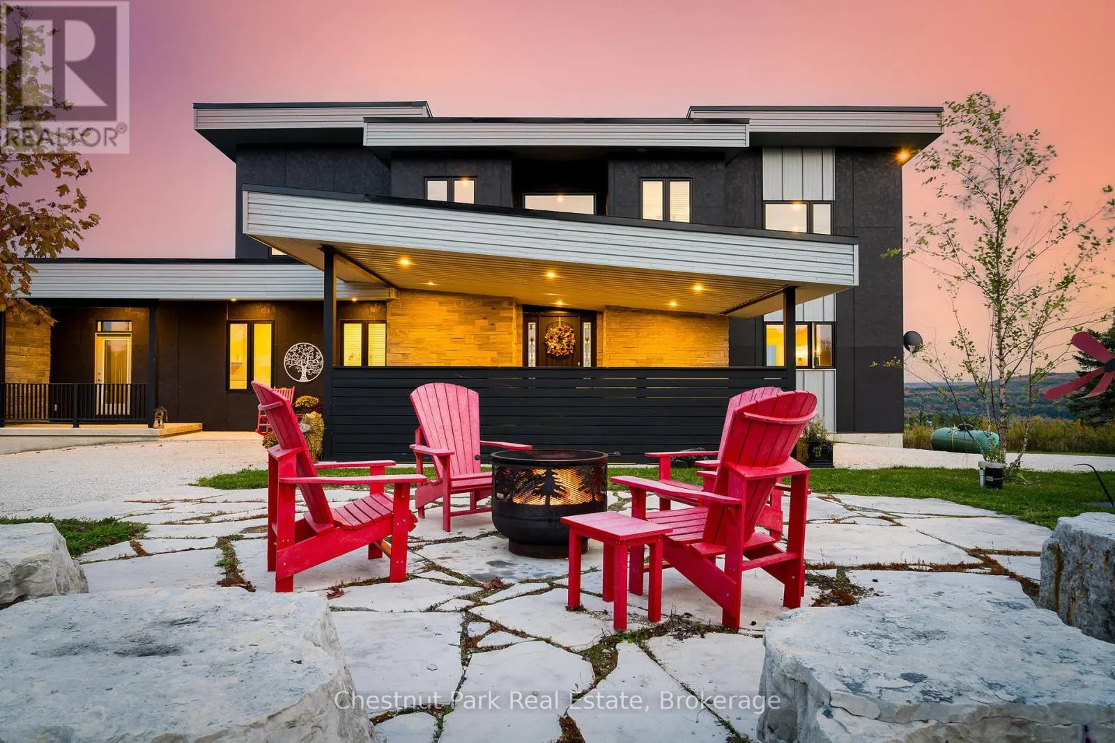 2642 FAIRGROUNDS ROAD S