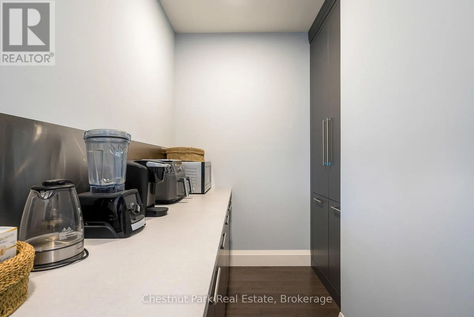 2642 FAIRGROUNDS ROAD S