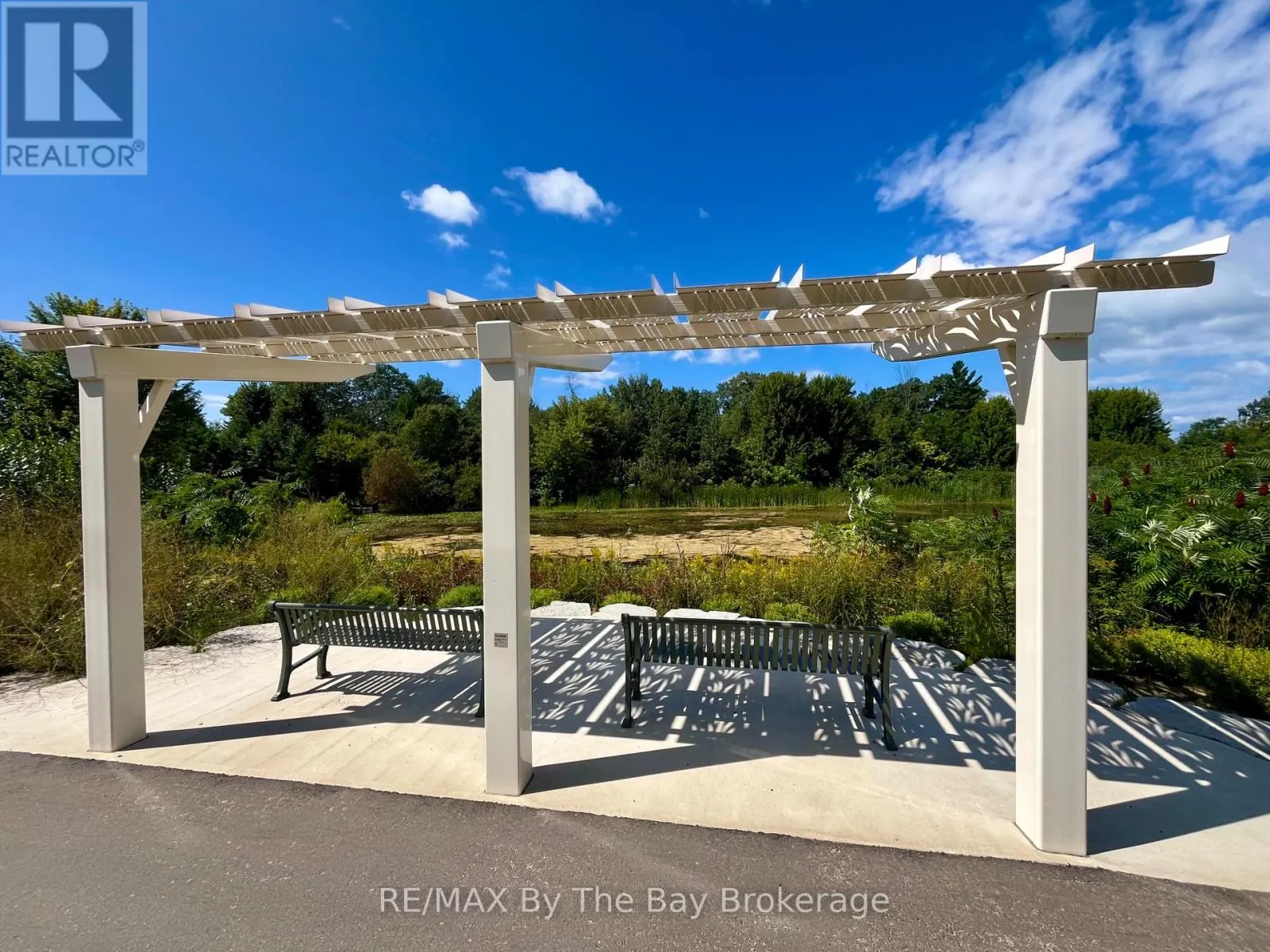 20 LITTLE RIVER CROSSING