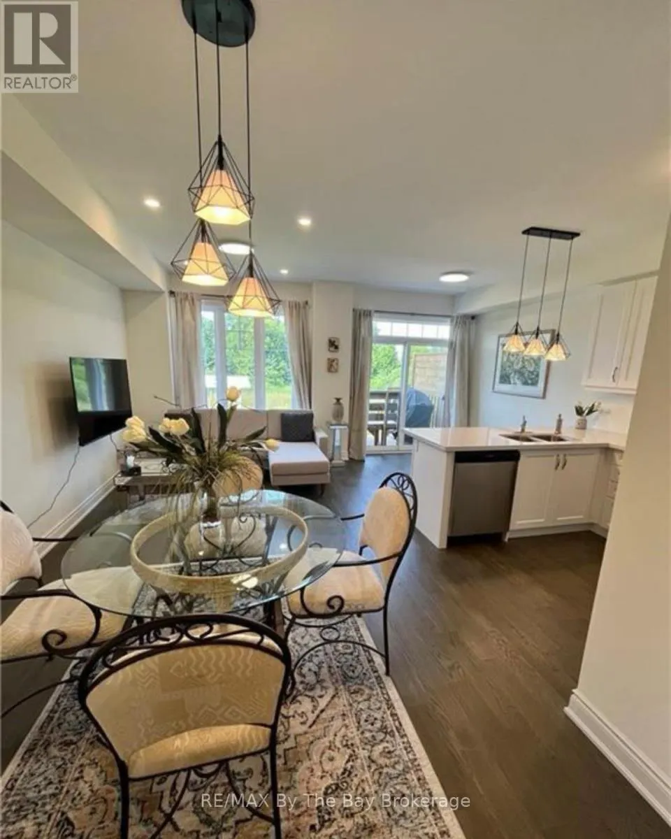 20 LITTLE RIVER CROSSING