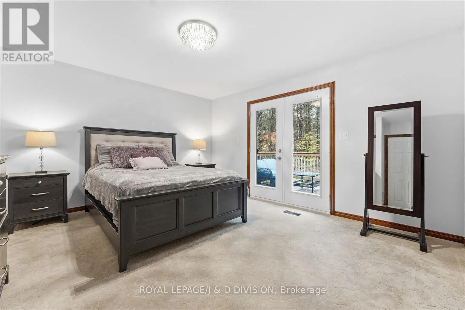 2925 PINECONE TRAIL