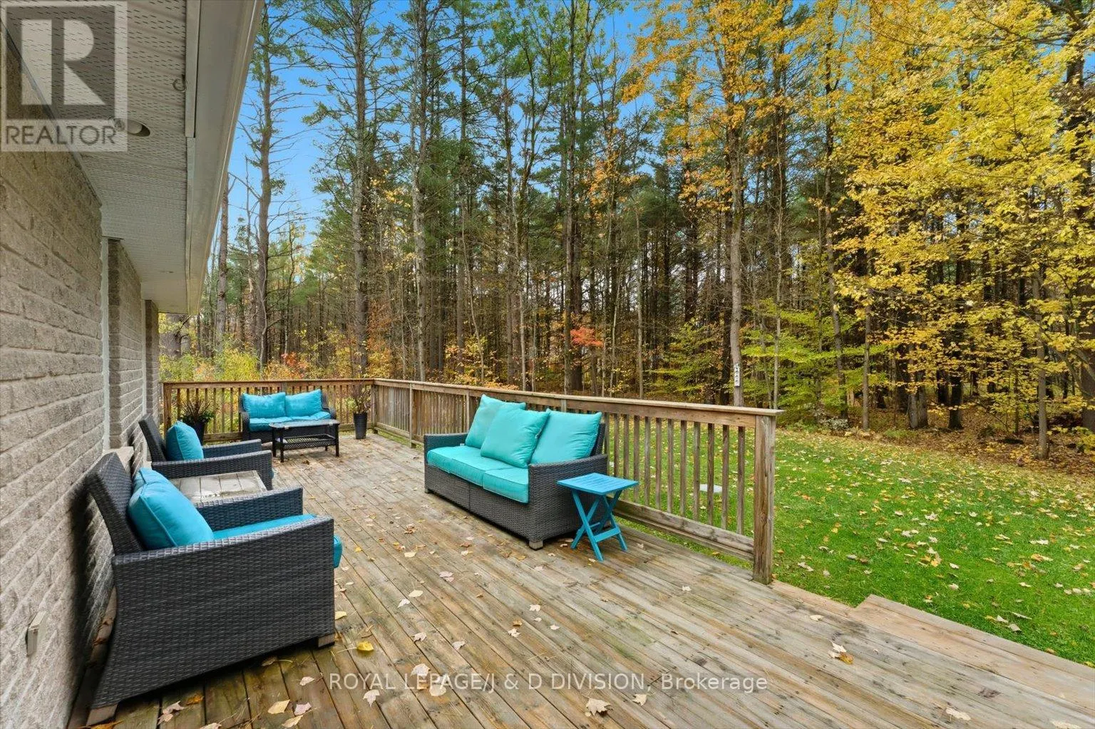 2925 PINECONE TRAIL