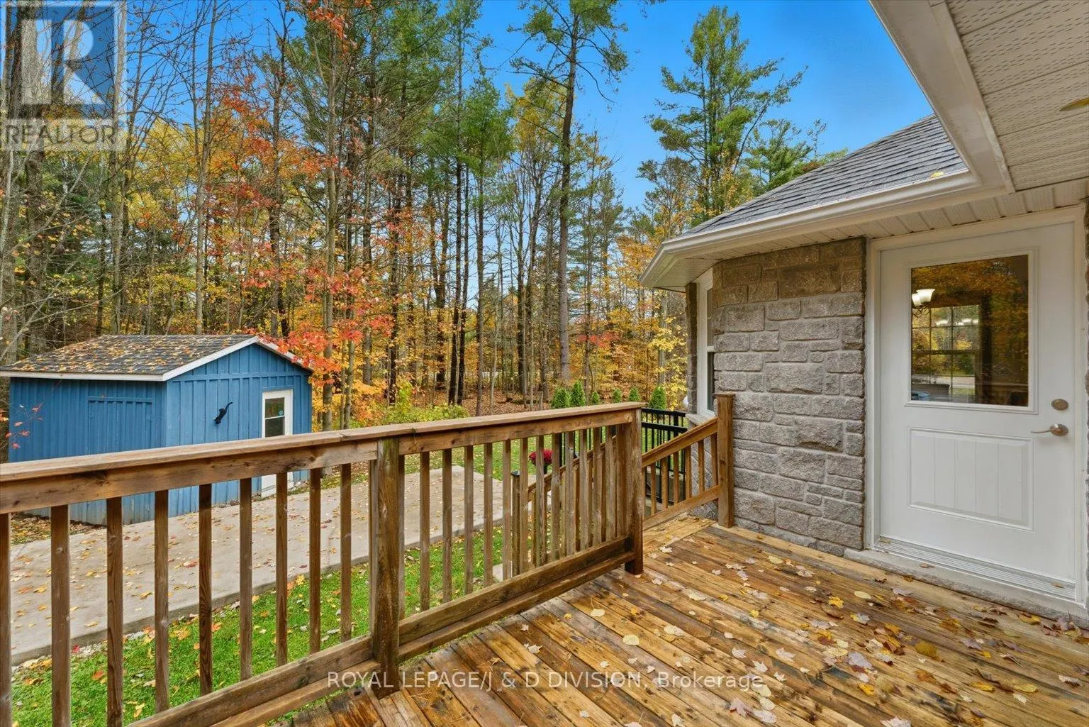 2925 PINECONE TRAIL