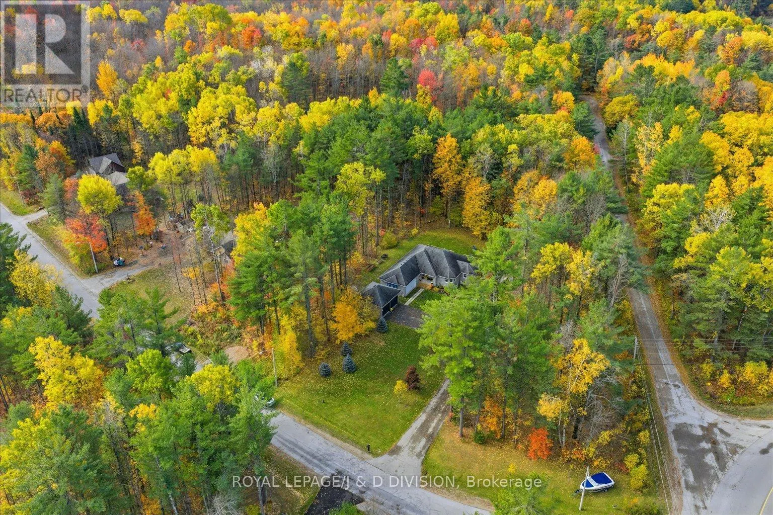 2925 PINECONE TRAIL