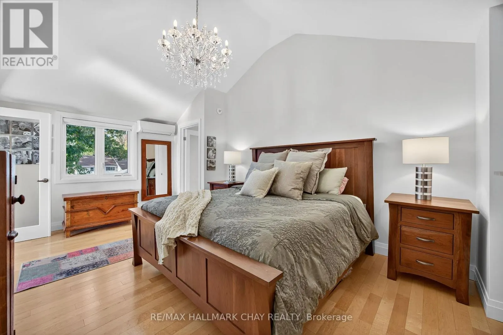 668 BROADVIEW AVENUE