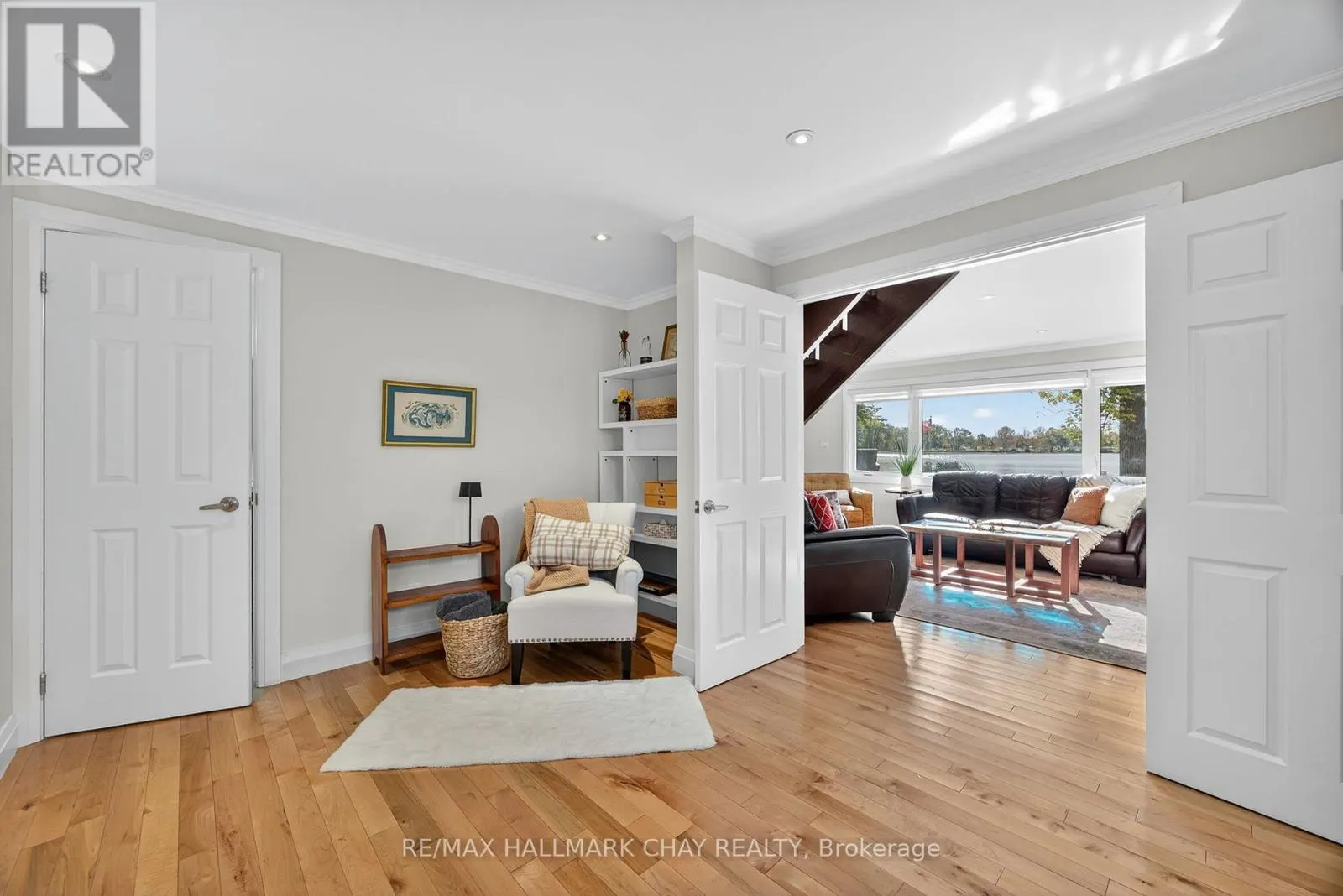 668 BROADVIEW AVENUE