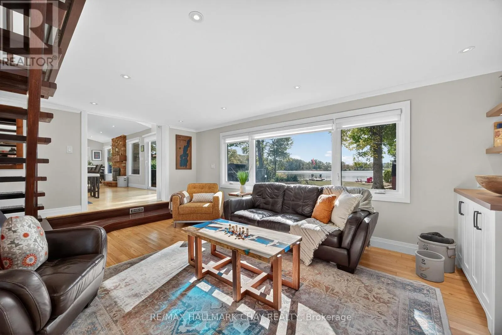 668 BROADVIEW AVENUE