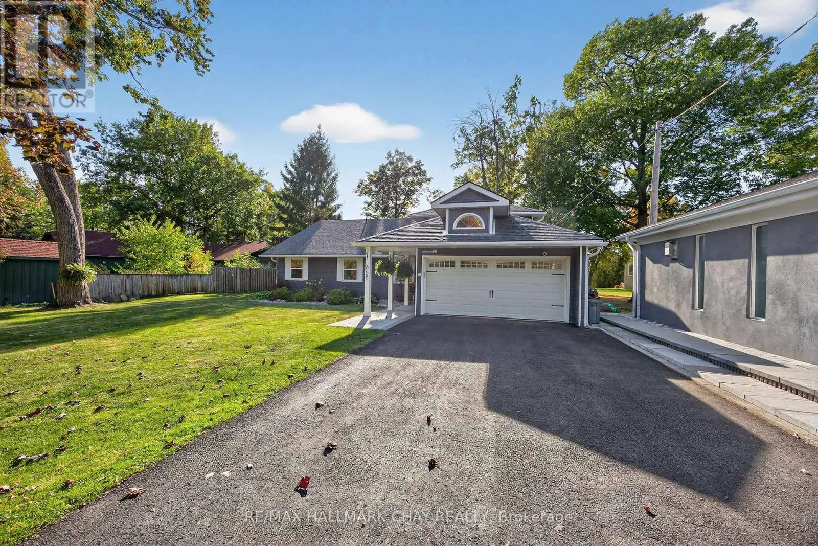 668 BROADVIEW AVENUE