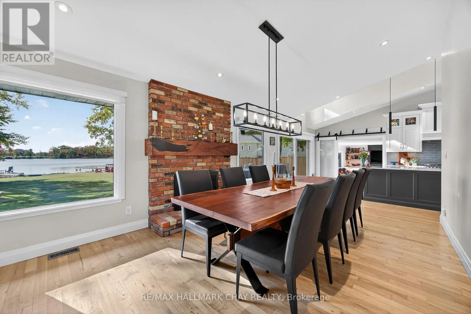 668 BROADVIEW AVENUE