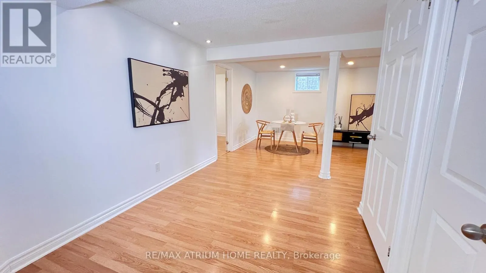 124 MONIQUE CRESCENT