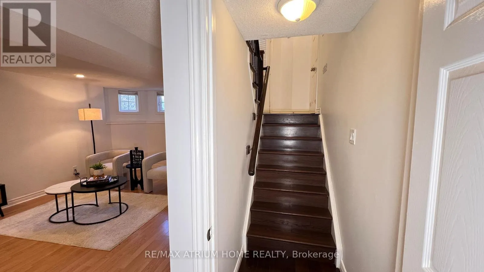 124 MONIQUE CRESCENT