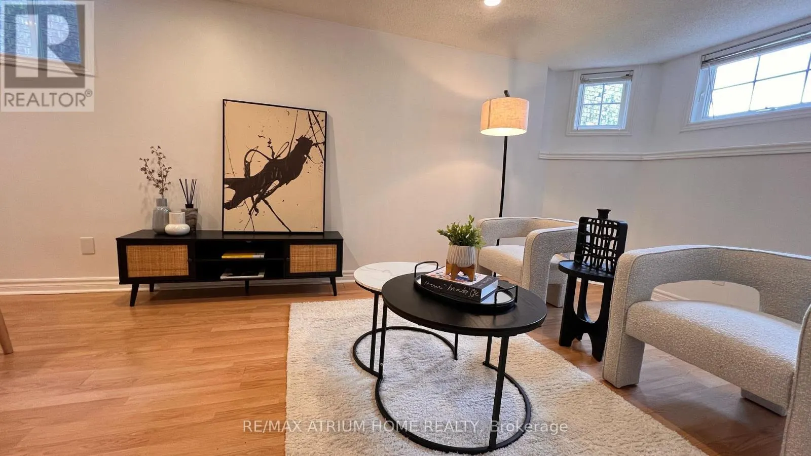 124 MONIQUE CRESCENT