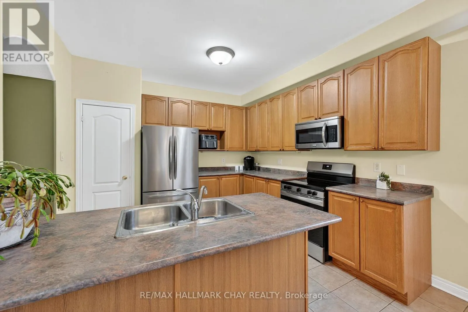 26 KENSINGTON TRAIL