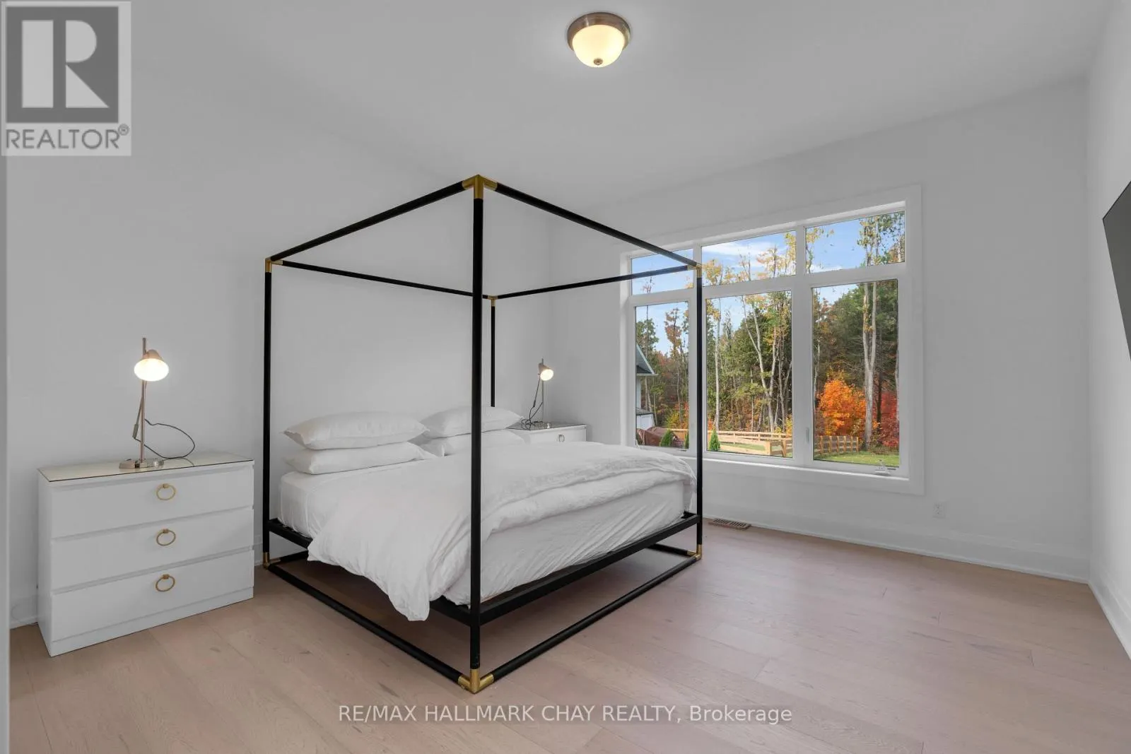 72 GEORGIAN GRANDE DRIVE