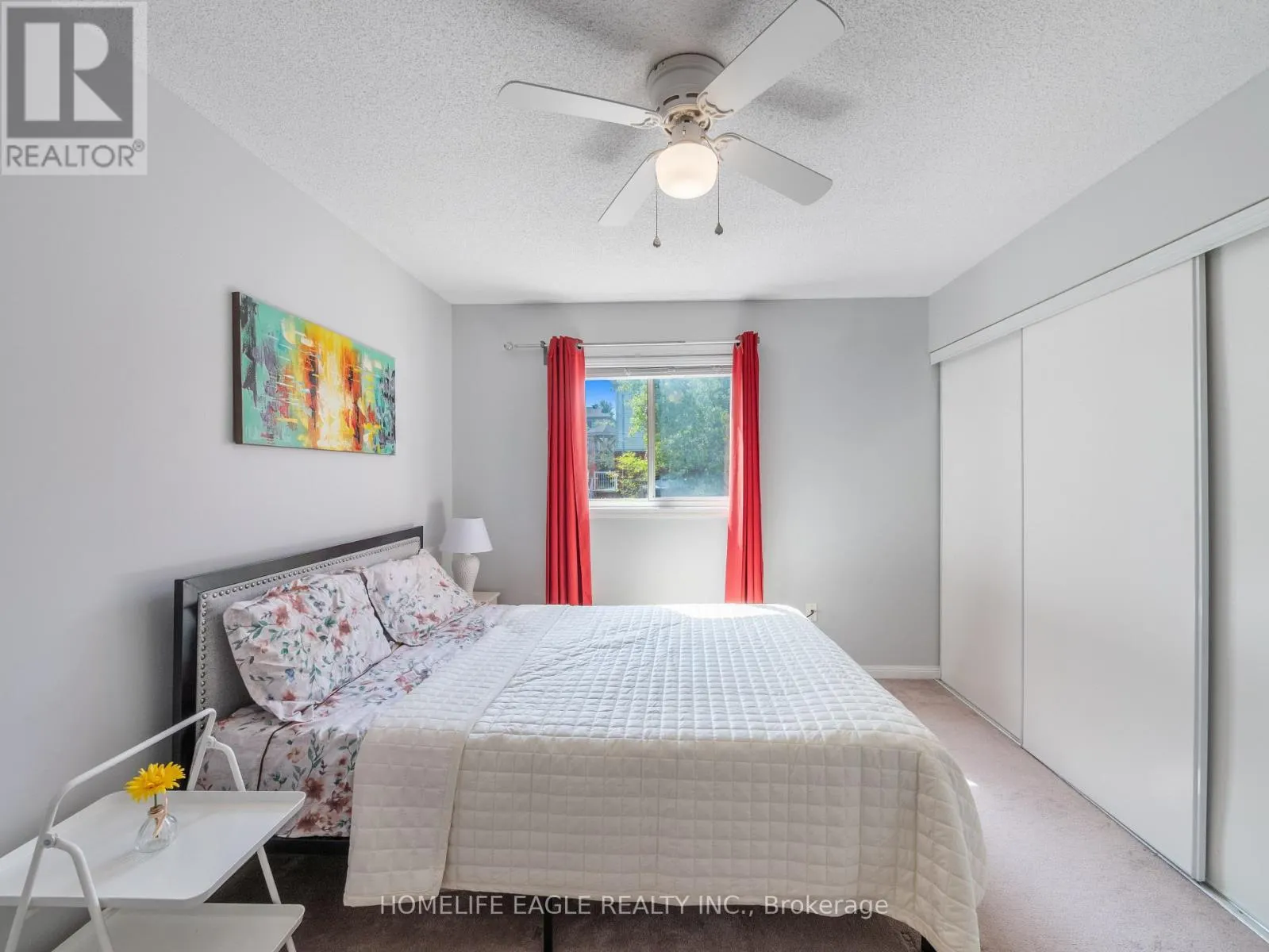13 - 235 FERNDALE DRIVE S