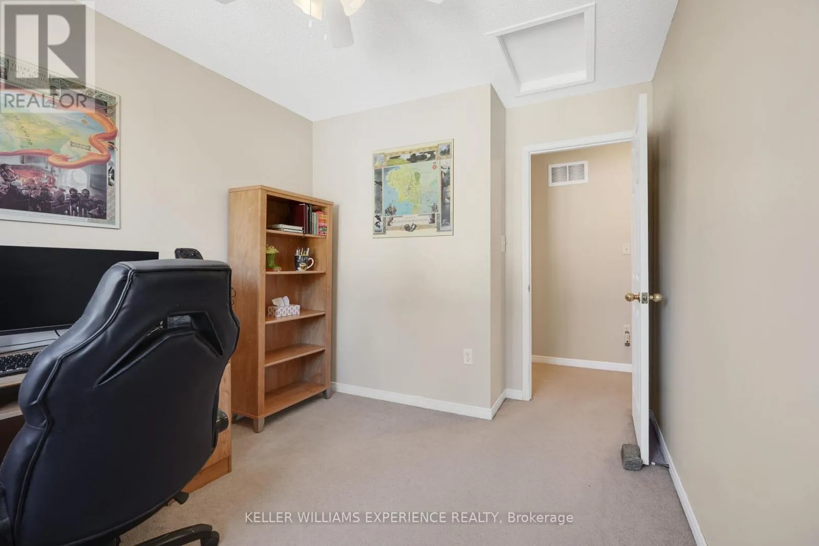 A4 - 440 YONGE STREET
