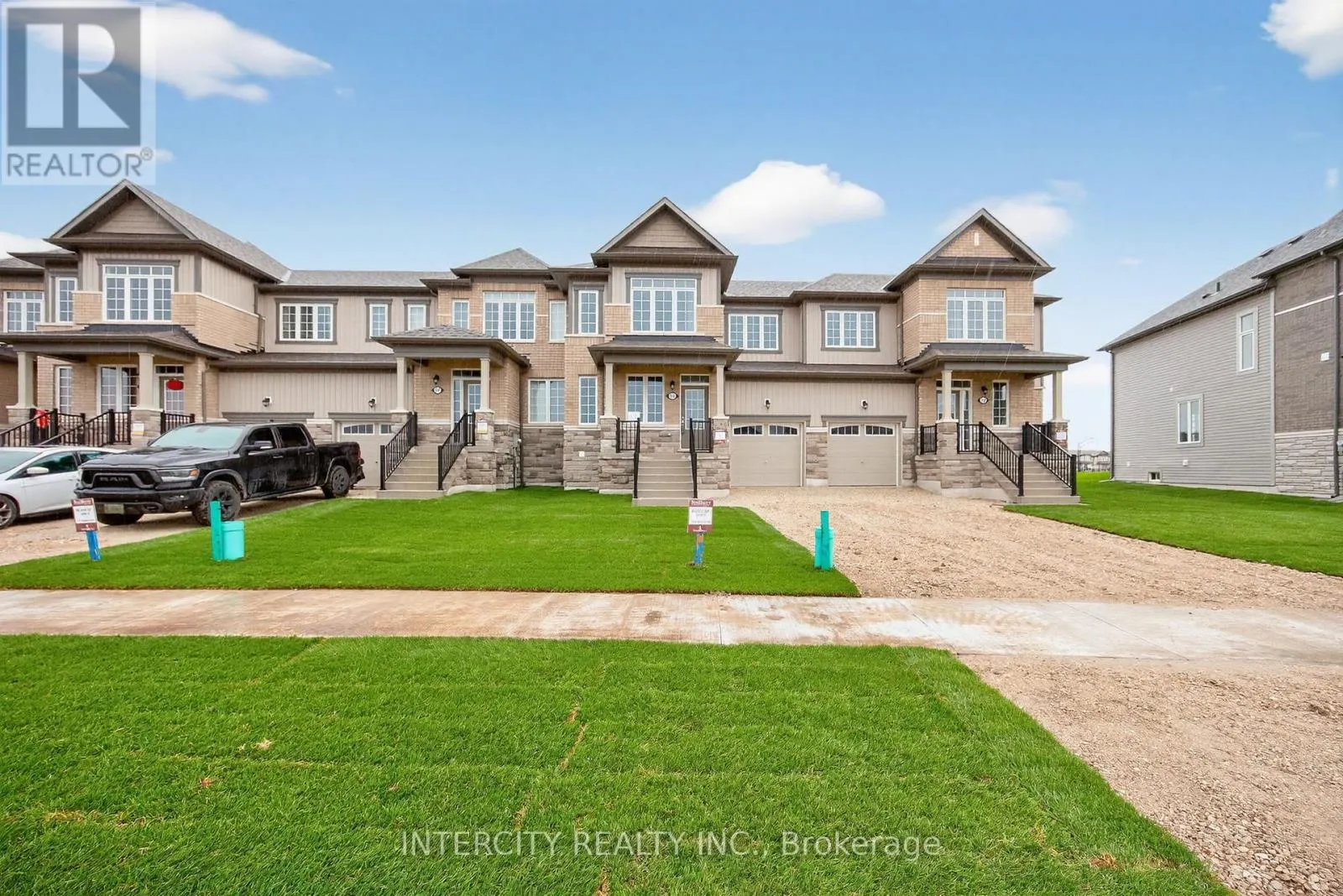 15 AVALON DRIVE