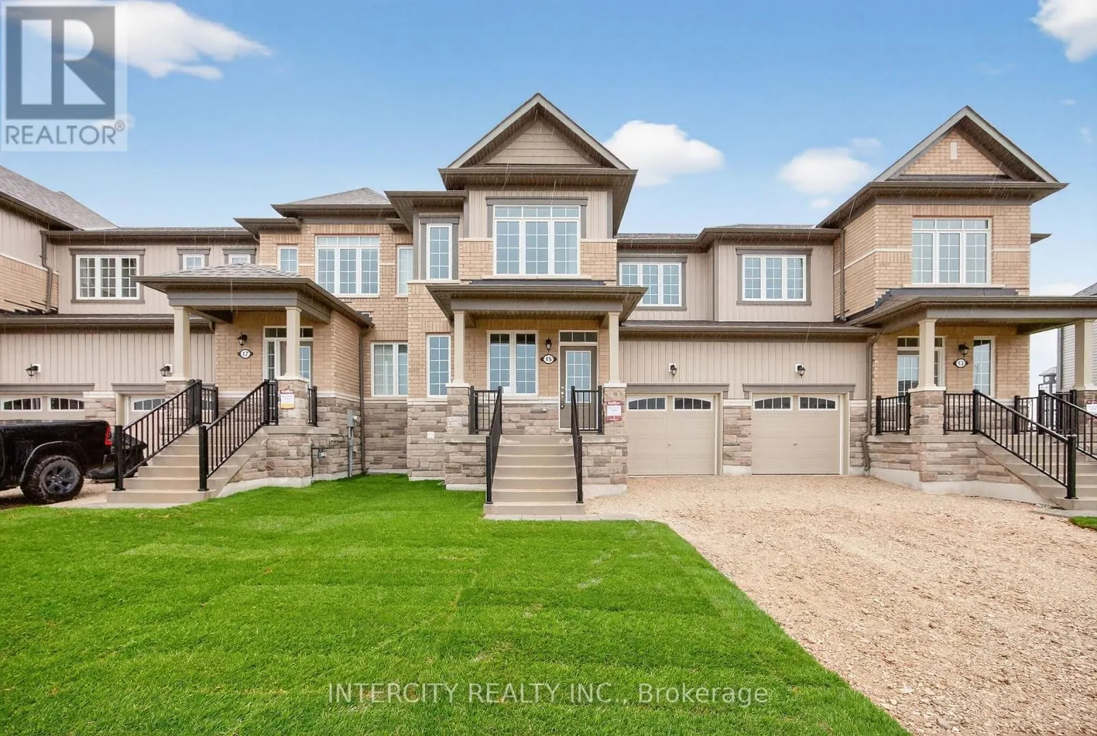 15 AVALON DRIVE