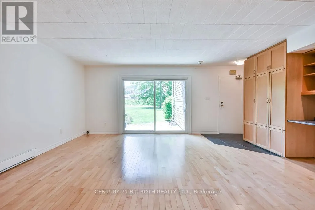 126 - 1102 HORSESHOE VALLEY ROAD