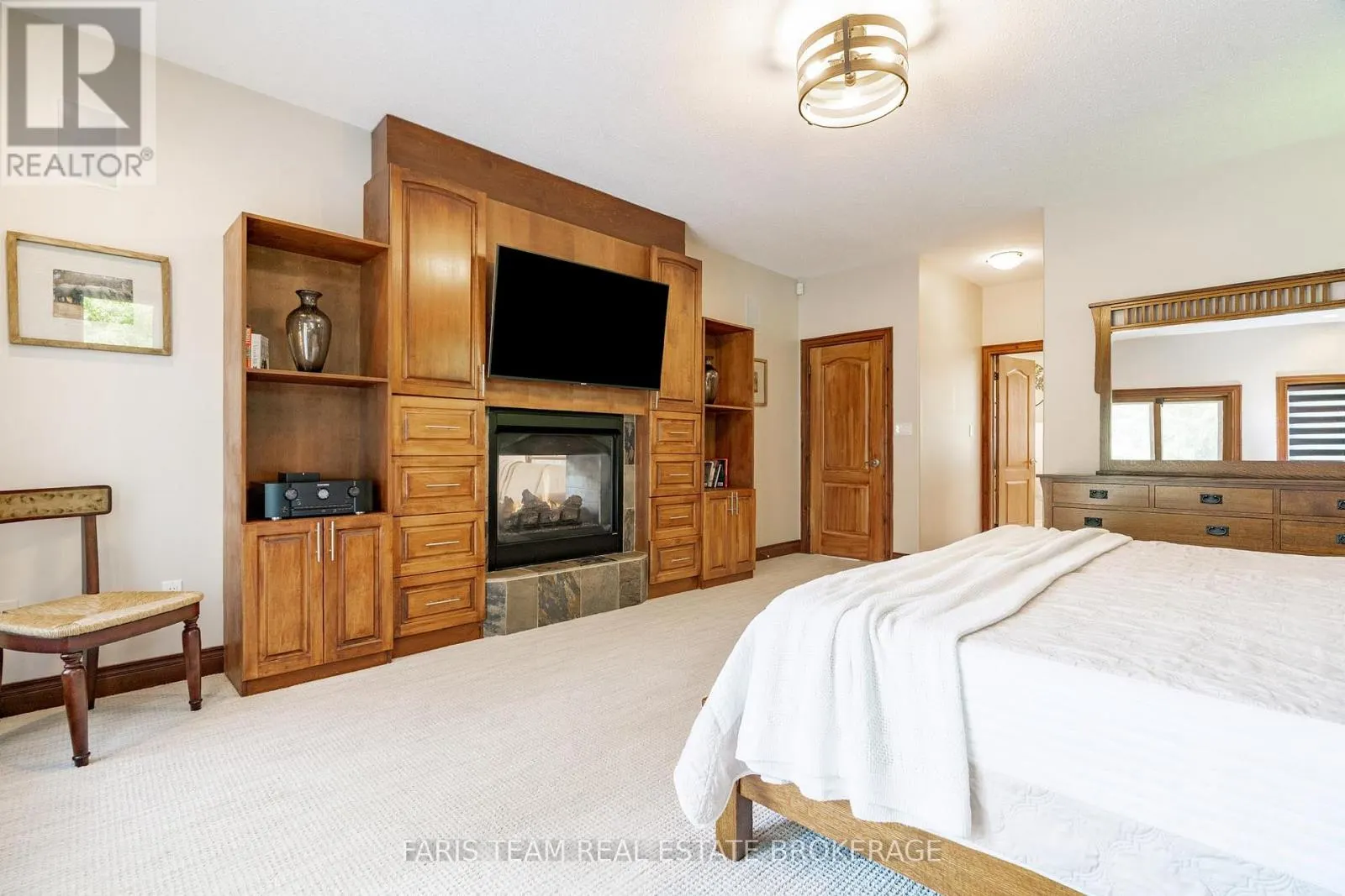 1609 WEDGEWOOD DRIVE